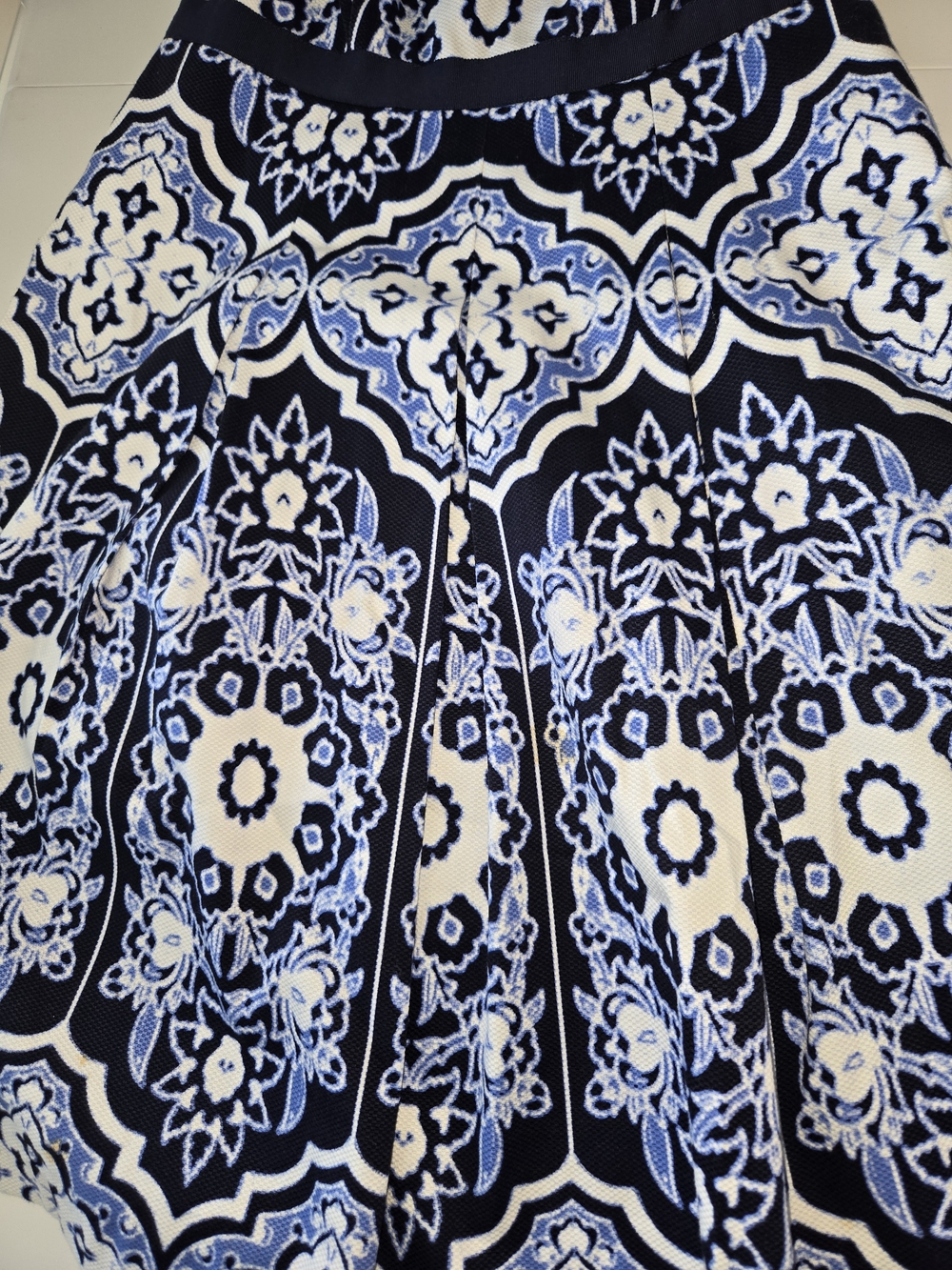 Talbots Blue White Medallion Mosaic Print Sleeveless Fit Flare Dress Size 2P - Picture 9 of 15